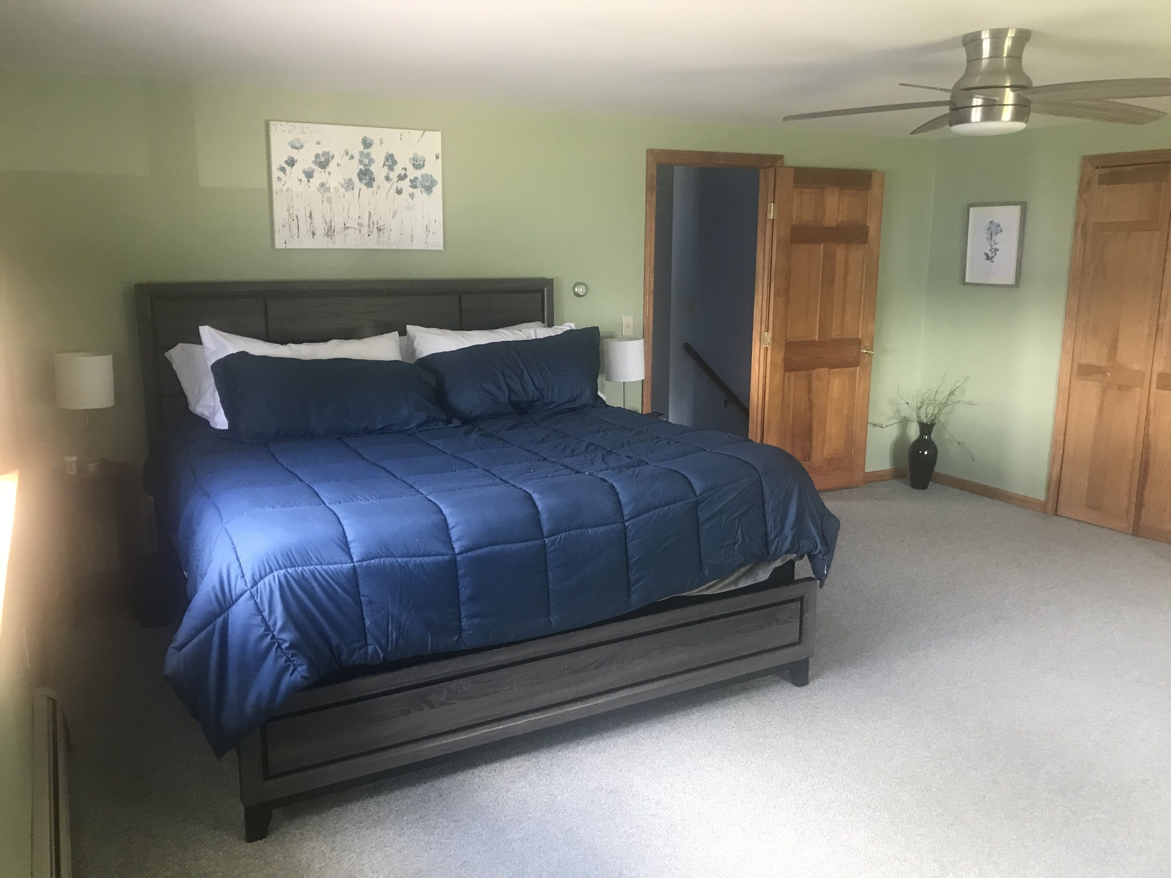 2 bedrooms, desk, iron/ironing board, free WiFi