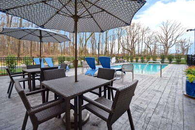 Hampton Inn Pleasant View, TN