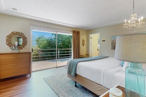 3 bedrooms, iron/ironing board, Internet, bed sheets