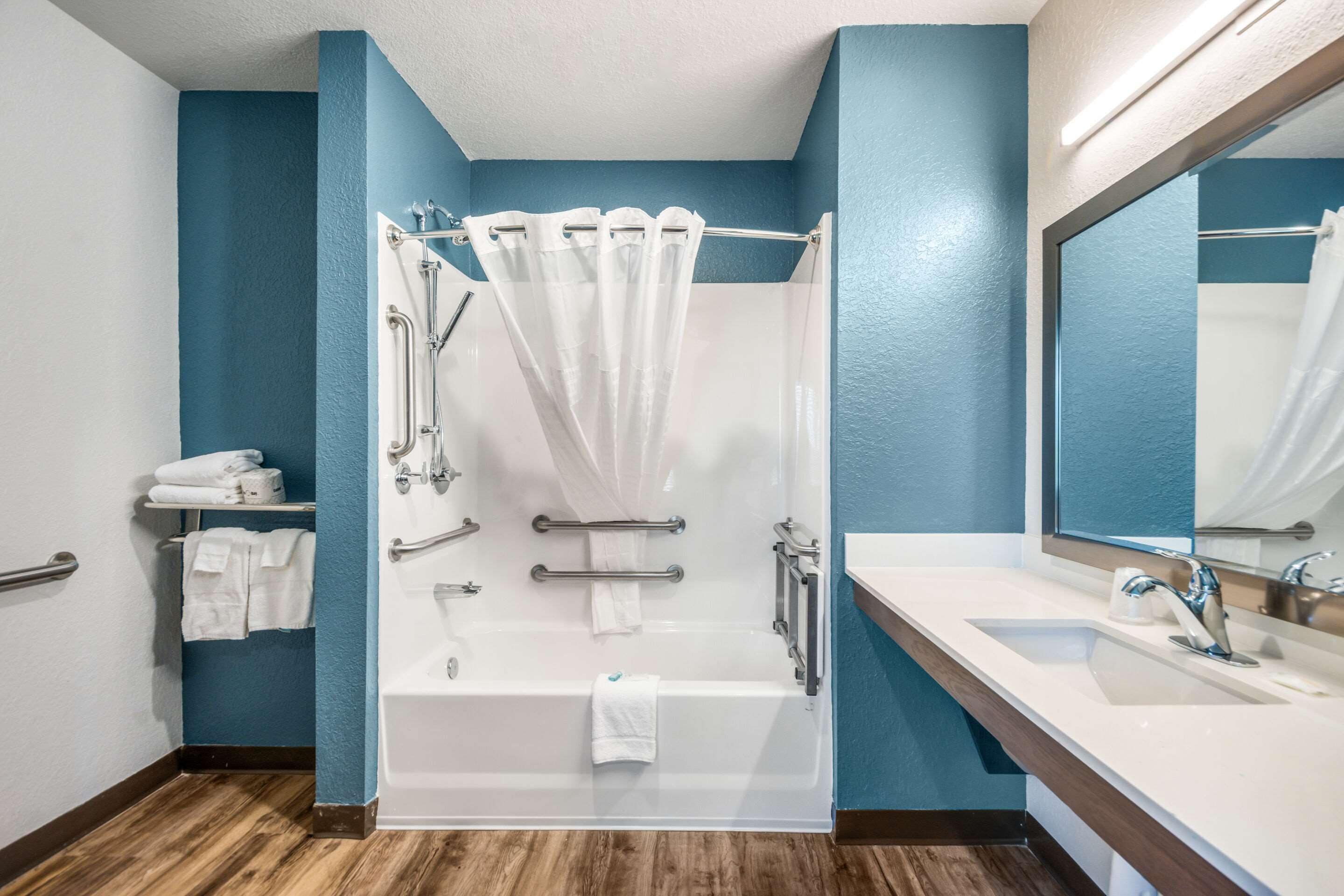Free toiletries, towels