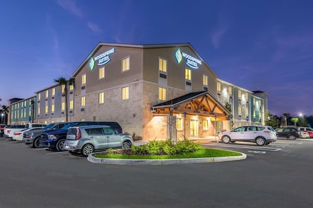 Exterior. WoodSpring Suites Bradenton