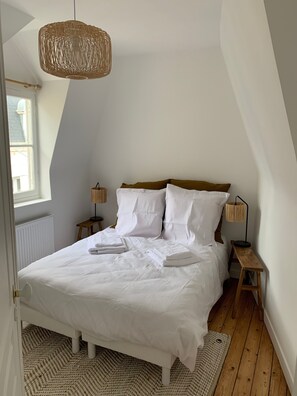 4 Schlafzimmer, Bügeleisen/Bügelbrett, WLAN, Bettwäsche