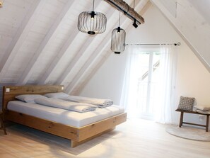 2 Schlafzimmer, Reisekinderbett, kostenloses WLAN