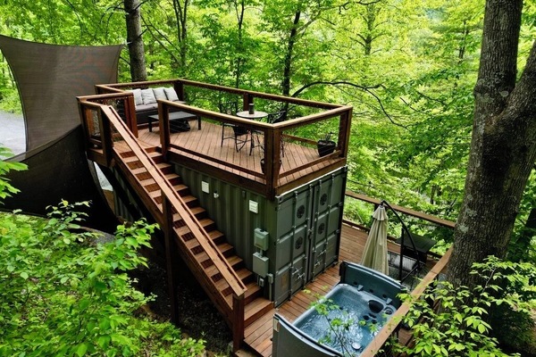 Bain à remous extérieur