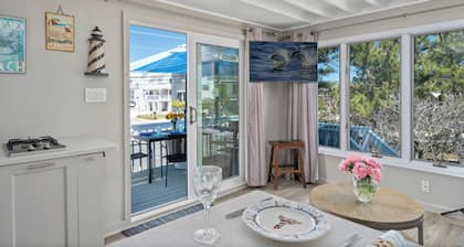PET FRIENDLY kleine Wohnung OCEANFRONT BLDG - perfekt für ein Paar!