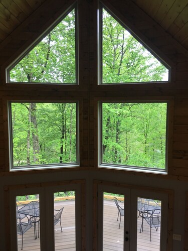 Your cabin search ENDS HERE! All your group needs, incl. 5 bathrooms. Sleeps 14
