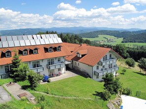 Exterior - Lovely apartment for 4 guests with hot tub, WIFI, pool, TV and terrace (Baierweg)