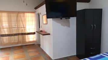 8 bedrooms, internet