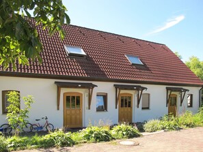 Exterior - Beautiful apartment for 4 people with TV and pets allowed (Neustrelitz)