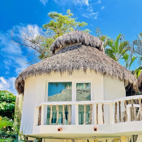 Habitación, vista al jardín | Sábanas de algodón egipcio, ropa de cama de alta calidad y edredón