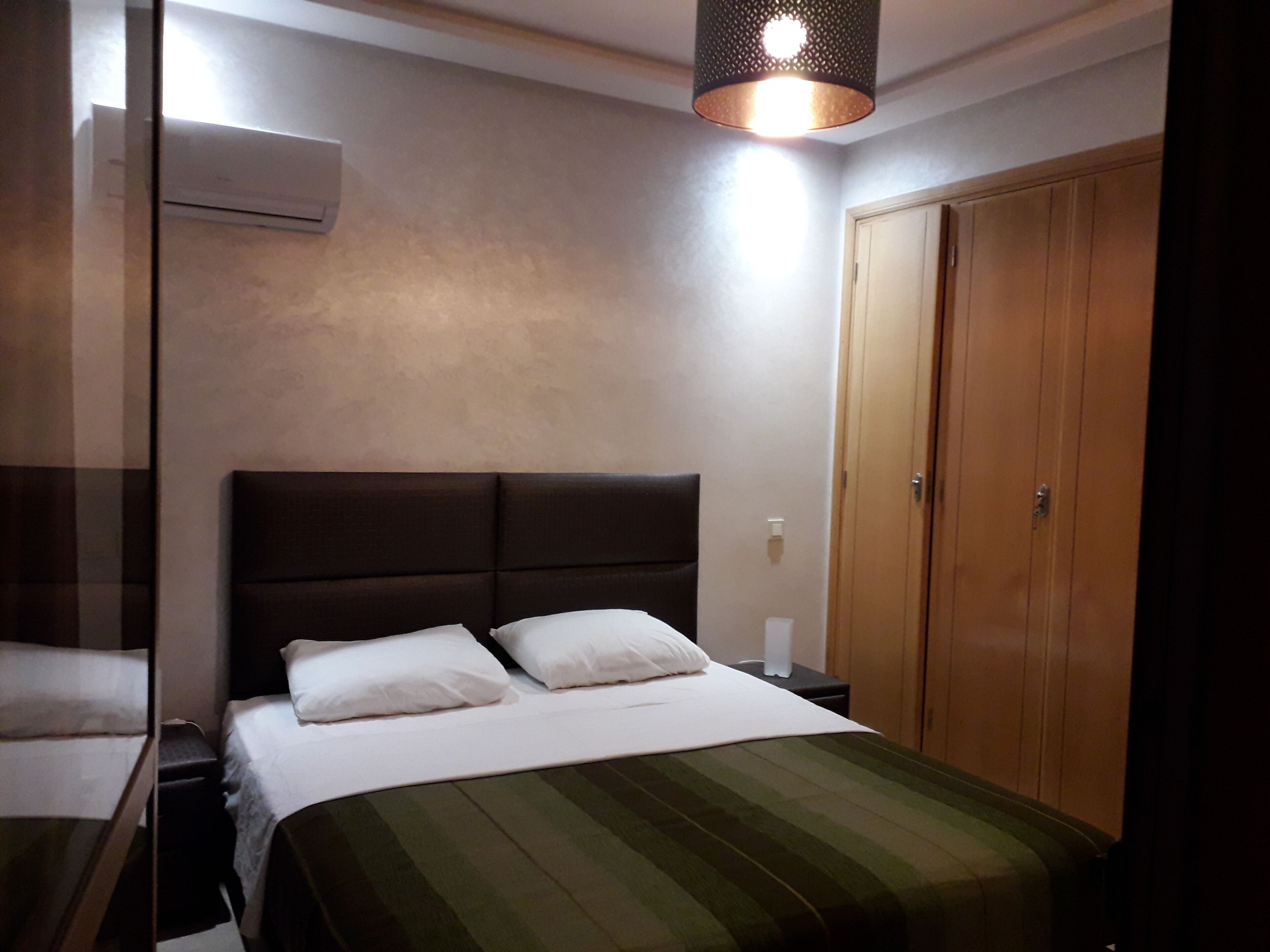 1 غرفة نوم وواي فاي وملاءات أسرّة