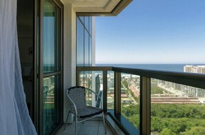 Property grounds - Large Apart with Sea View and Beach Access (Barra da Tijuca)