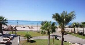 On the beach - Las Gaviotas 402 Mid-century Ocean View Apartment (Puerto Peñasco)