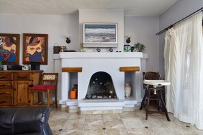 Interni