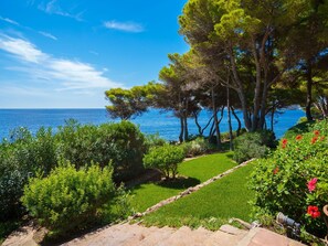 Property grounds - Wonderful private villa for 10 guests with WIFI, private pool, A/C, TV and terrace (Son Servera)