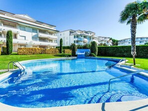 Pool - Nice apartment for 4 people with WIFI, pool, TV and terrace (Torroella De Montgrí)