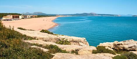 Water, Sky, Plant, Azure, Natural Landscape, Coastal And Oceanic Landforms, Lake, Terrain, Beach, Bank