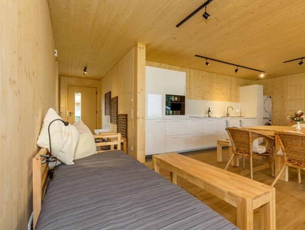 المنشأة من الداخل