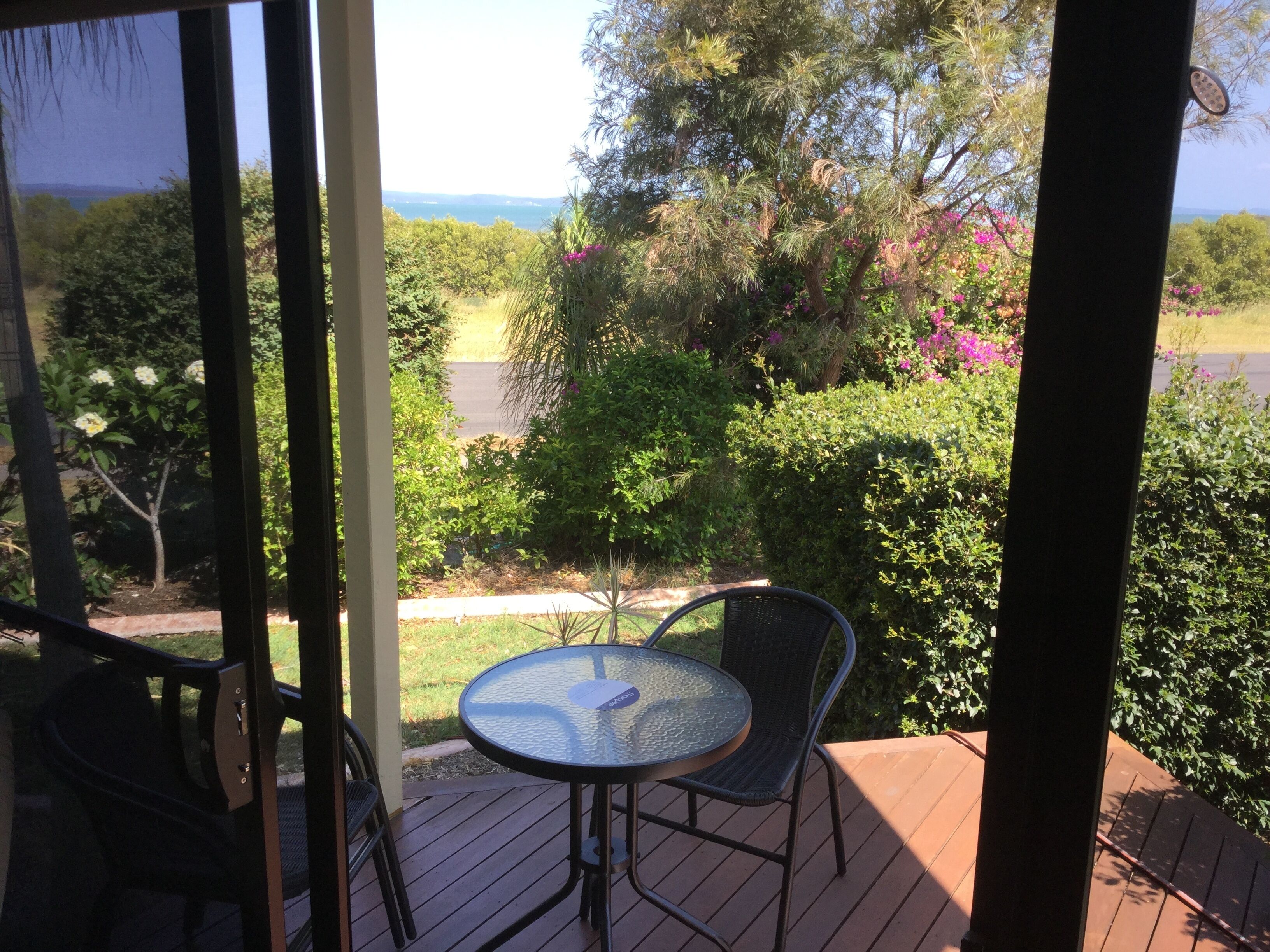Entire ground floor accommodation, Swim Beach,Marina,Fraser Island & Ocean