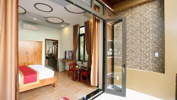Superior Double Room, Balcony | 1 bedroom, minibar, in-room safe, individually furnished