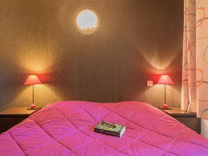 2 chambres, lit parapluie, Wi-Fi, draps fournis