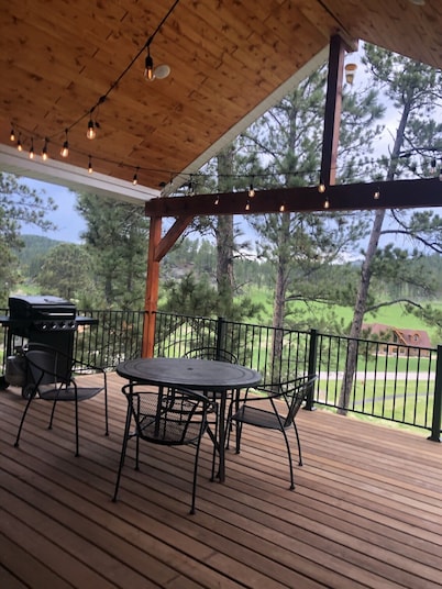 Spacious home with Hot Tub, bikes, fire pit, pool table and more!!