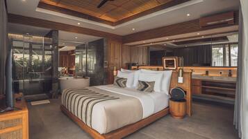 Grand 1 Bedroom Private Pool Villa with Ricefield View | Hypo-allergenic bedding, minibar, in-room safe, desk