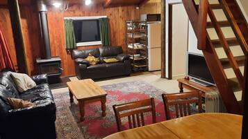 Télévision, cheminée