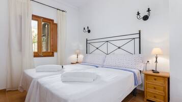 4 chambres, fer et planche Ă repasser, Wi-Fi gratuit, draps fournis