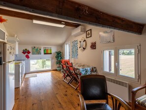 Microwave, oven, dishwasher - Beautiful apartment for 6 people with A/C, pool, WIFI, TV and patio (Prunete)