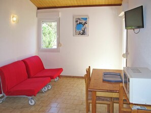 Interior - Cosy apartment for 2 guests with pool, A/C, WIFI, TV and terrace (Calvi)