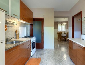Microwave, dishwasher, toaster, highchair
