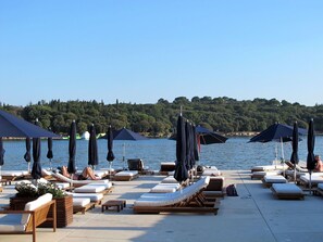 Property grounds - Beautiful apartment for 2 people with A/C, WIFI, TV and balcony (Rovinj)