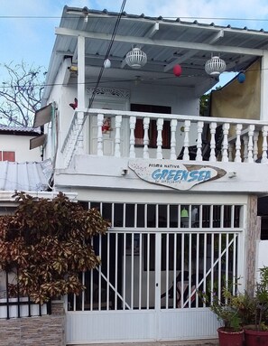 Exterior detail - Comfortable inn Green Sea Villa Helen, Kilometro 4 Circunvalar (San Andrés)