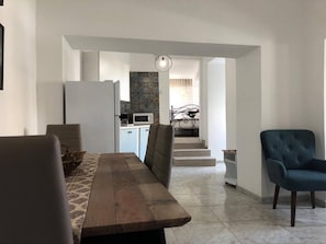 Comfort Apartment (City Center 7) | In-room dining - Katsikantaris Homes (Paphos)