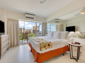 Fer et planche à repasser, accès Internet