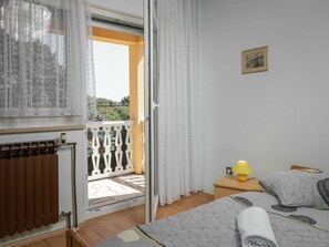 6 Schlafzimmer, Reisekinderbett, kostenloses WLAN