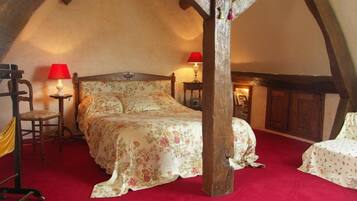 3 bedrooms, WiFi (free)