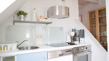 Kühlschrank, Ofen, Herdplatte, Geschirrspüler