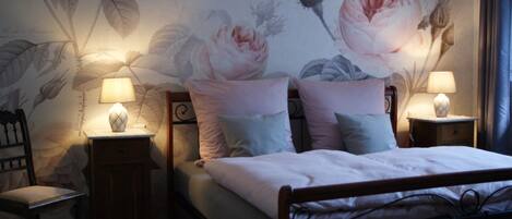 1 dormitori, planxa i posts de planxar, wifi gratuïta i roba de llit