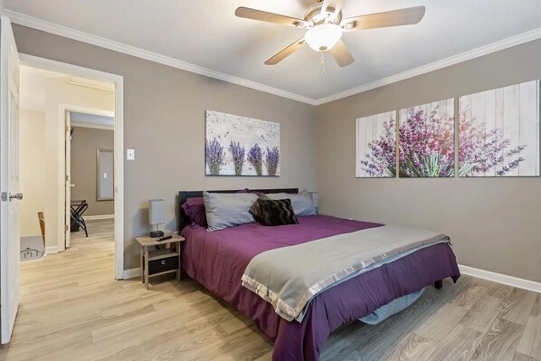 2 bedrooms, in-room safe, iron/ironing board, free WiFi