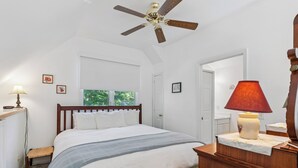 2 quartos, Wi-Fi de cortesia, roupa de cama