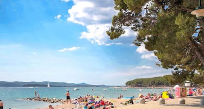 Schöne Wohnung für 7 Gäste mit Klimaanlage,  W-LAN, TV und Balkon