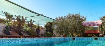 Stunning private villa for 7 people with private pool, WIFI, A/C, TV and terrace