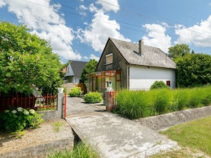 Property grounds - Beautiful private villa for 5 guests with TV and patio (Keszthely)