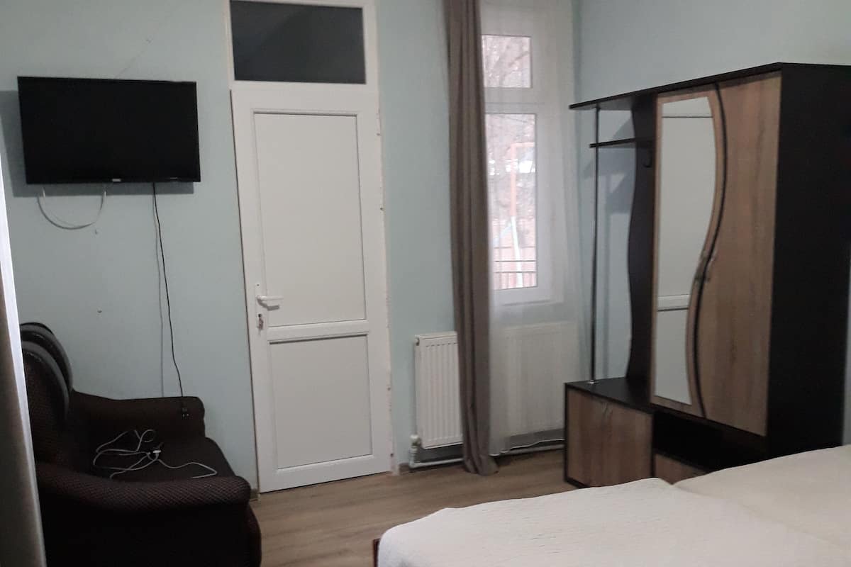 Standard Double Room | Free WiFi