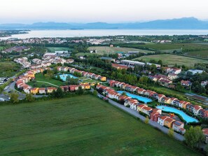 Exterior - Nice apartment for 6 guests with A/C, WIFI, pool, TV and balcony (Castelnuovo Del Garda)