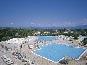 Pool - Lovely apartment in villa for 4 people with WIFI, A/C, pool, TV and terrace (Sirmione)