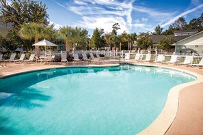 室外泳池、暖水池