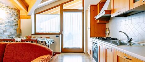 Oven, highchair, freezer, dining tables